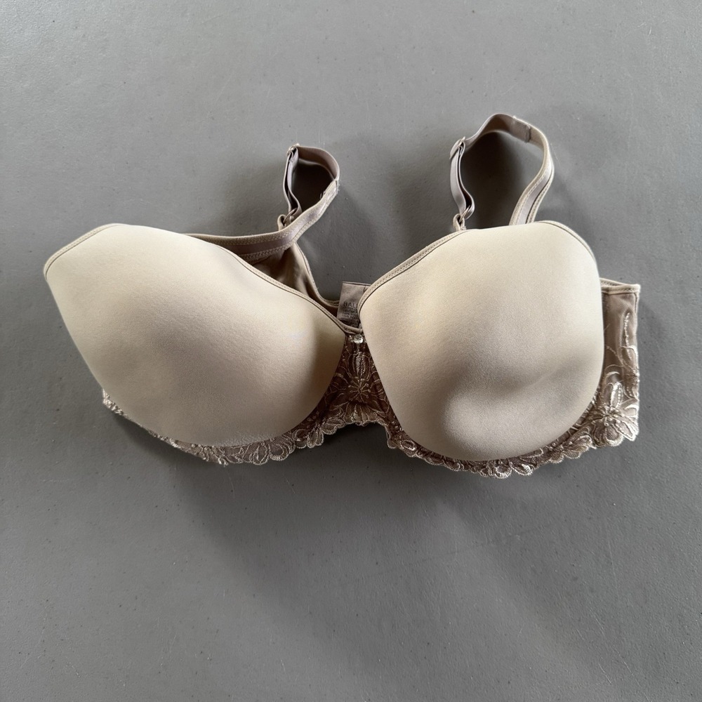 Bali Silky Beige T-shirt Bra Adjustable Size 42D Underwire Lace